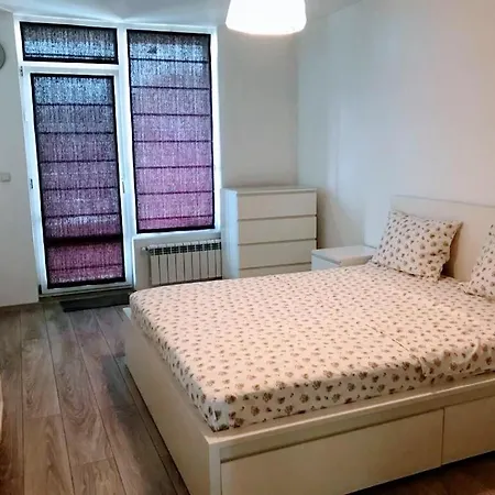 아파트 Sunny 1- Bdr In Banishora District