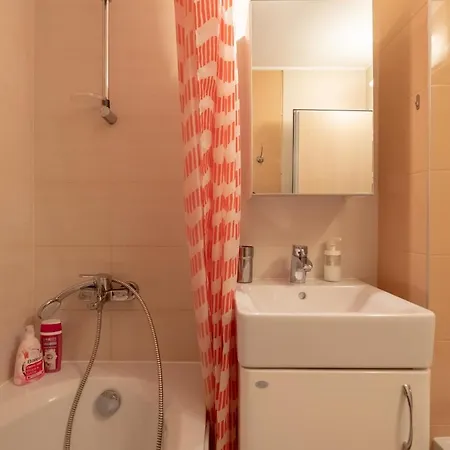 דירה Sunny 1- Bdr In Banishora District *